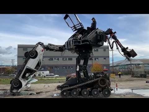 Questo mega-robot da combattimento è all'asta su eBay | Insider Italiano
