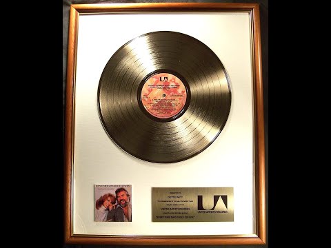 "Every Time Two Fools Collide" ~ Dottie West & Kenny Rogers