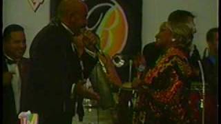 Oscar D&#39; Leon y Celia Cruz en el 40 Aniversario de los Melodicos.asf
