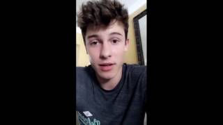 I'M NOT GAY!!! SHAWN MENDES DENIES GAY RUMOURS after reading YouTube comments [FULL]
