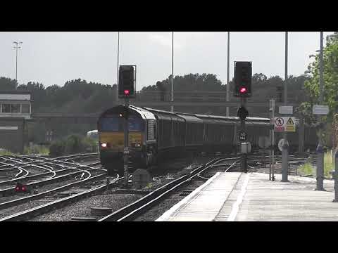 (HD) Two DB Schenker Class 66's pass Tonbridge - 16/6/12