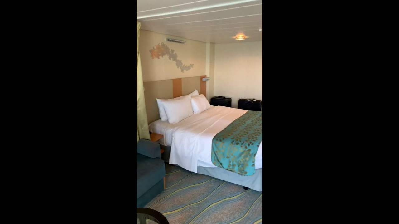 Oasis of the Seas - Cabin 9626 - Video 3