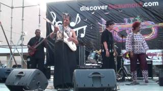 Barbara Lynn performs her original song "Wild Night Tonight"