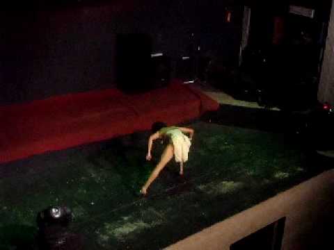 Allanah Hell na CLOSE