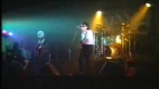 Green Manalishi -Terry Elcock in Kiss The Blade (Live 1986)