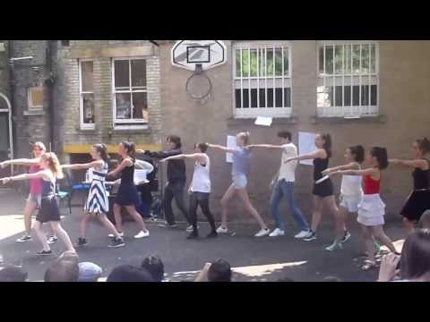 Select English Cambridge English + Musical Theatre