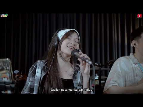 MELEPAS LAJANG - 3PEMUDA BERBAHAYA FEAT SALLSA BINTAN & @IGOJALANJALAN  COVER