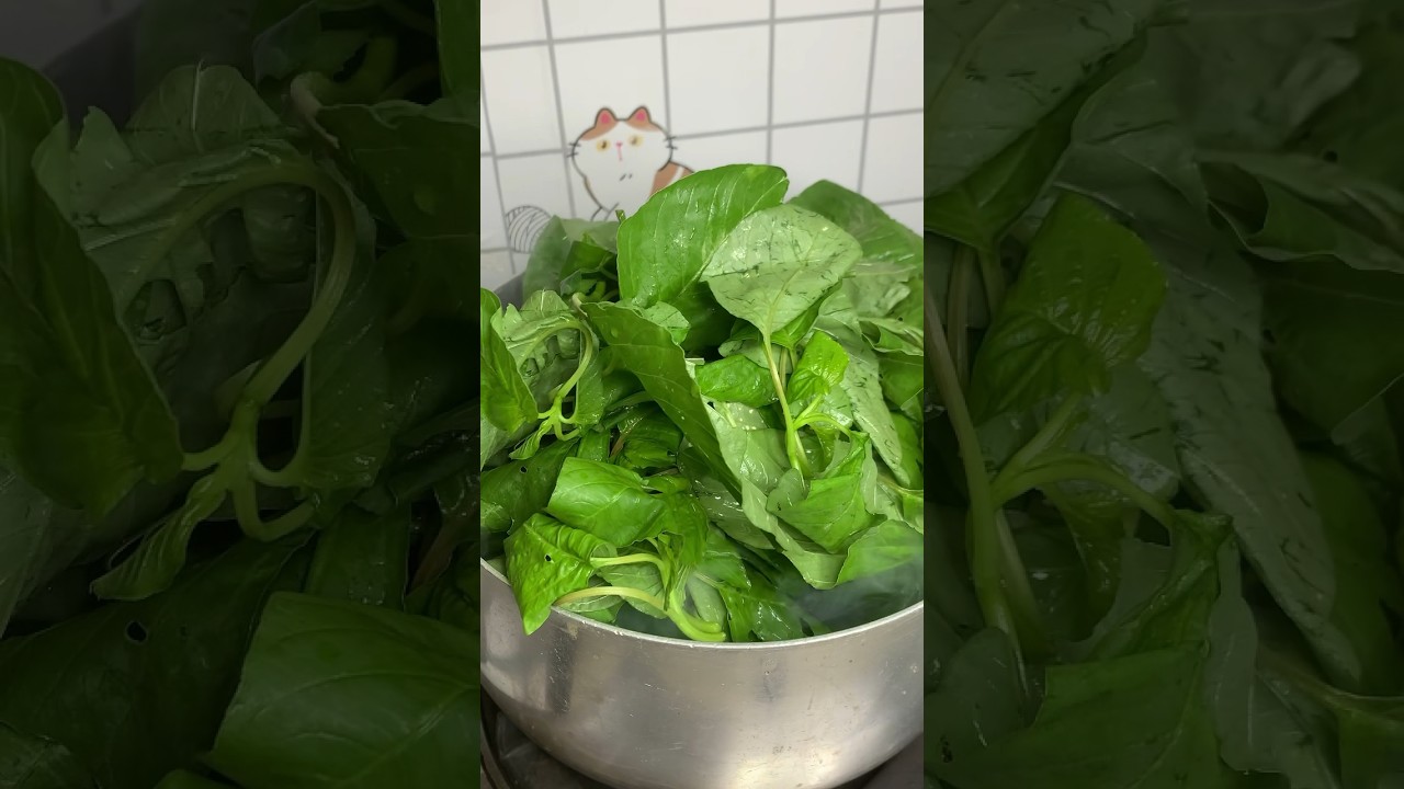 Spinach with pork soup #shortvideo #shorts #cooking #cookingchannel #cookingvideo #cook #yummy #soup