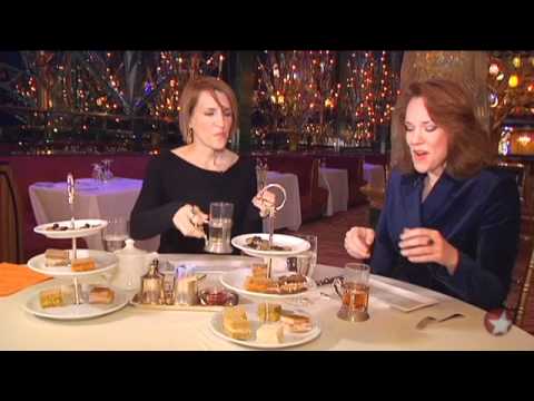 Emily Skinner Goes "Side by Side by Susan Blackwell"