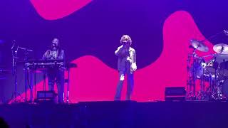 Beck performing Nicotine and Gravy in LA - August 7, 2023