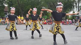 Download lagu Meraih Bintang Gerak & Lagu mp3