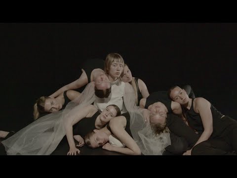 lúpína - yfir skýin (Official Music Video)