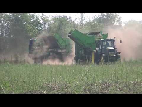 VOORMALERS ROOIEN MET 2 X JOHN DEERE 6620/ 6920 AVR ACCENT  JOHN DEERE 6150 R