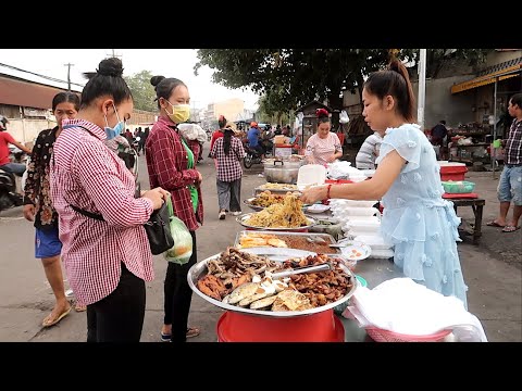 Phnom Penh Early Breakfast at Sam Hann Market