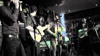 The Bloodhounds @ The Guitar Bar, Nottingham  7/7/15