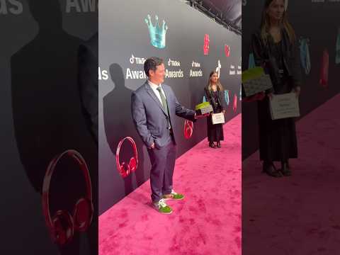 Famous Grass on the Red Carpet