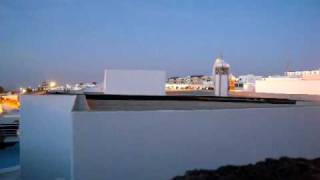 preview picture of video 'Timelapse sun rising over Tias in Lanzarote - May 2009'