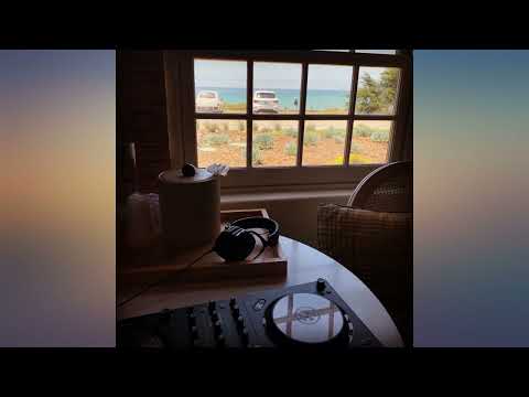 Native Instruments Traktor Kontrol S2 Mk3 DJ Controller review