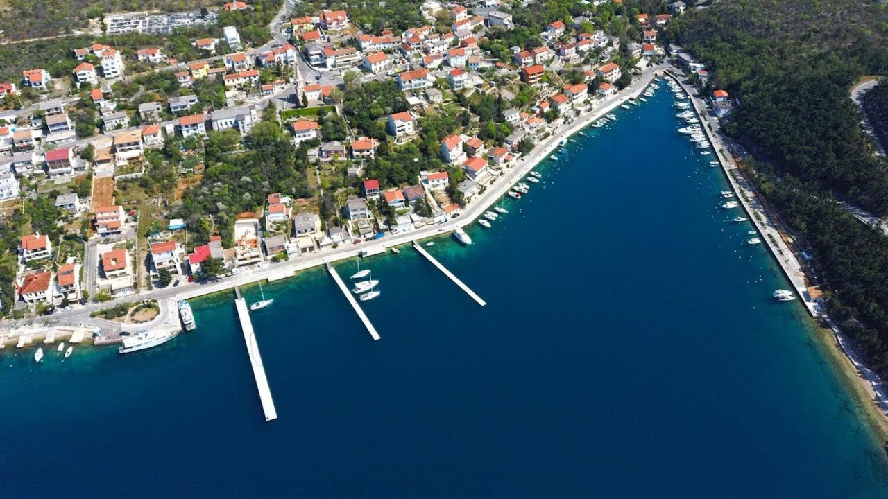 Live webcam view of Puerto Perčin, Crikvenica