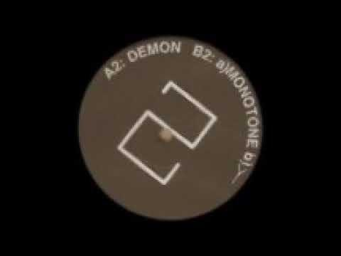 Spiral tribe - Spiral tribe 2 (Network 23-02) 1994. B2(a): Monotone.