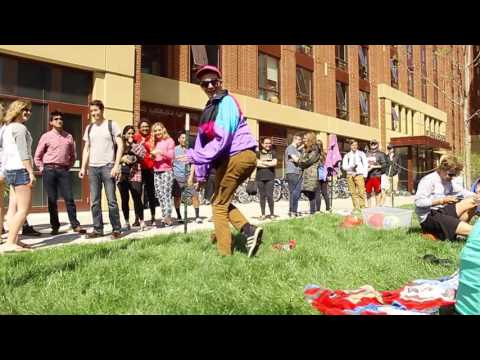 hey guyz check out my sik dance moves