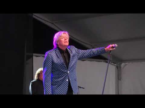 Herman's Hermits Starring Peter Noone The Big E I'm Into Something Good / What A Wonderful World