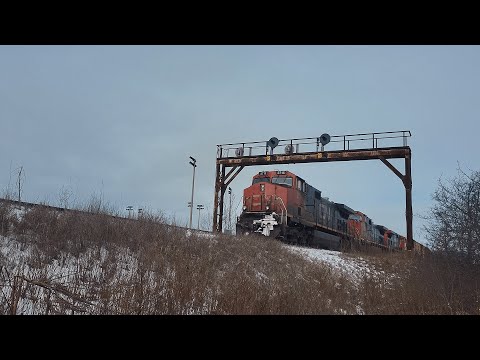 Three Generations of Dash9's! CN M399 - IC 2715W at Tansley - January 28, 2025