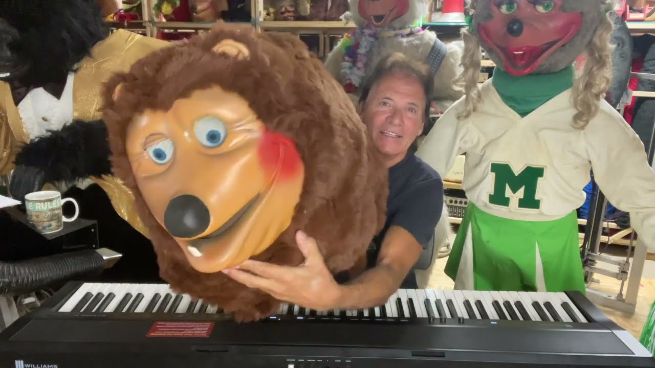 Pre-Boxing Video Tribute To Gene * Walkaround Head and Mini Animatronic Doll