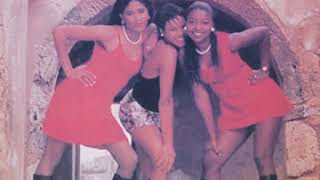 Download lagu Female Move - como foi bom  [ Music] mp3