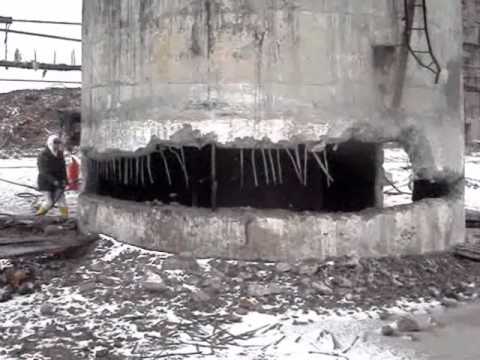 Schornsteinabbruch in der Karbid Fabrik in Temirtau 20.03.2008