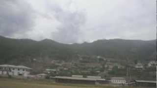 preview picture of video 'Despegando desde aeropuerto de Paro'