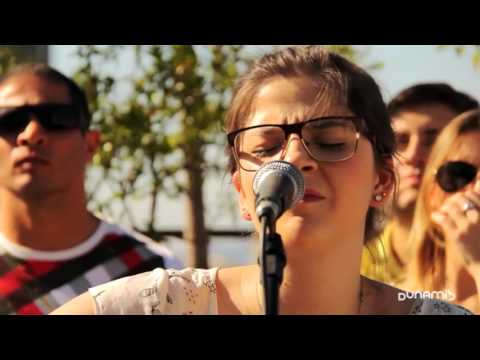 Tua Presença - Laura Souguellis