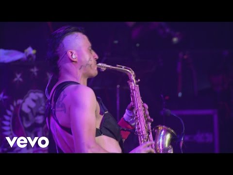 Videoclip de Nada Pasó (feat. José Manuel Aguilera) (En Vivo) — Panteón Rococó