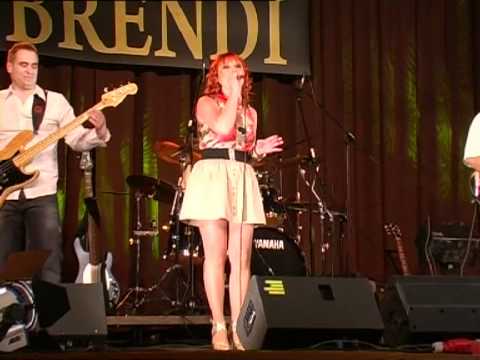 MAJA ODERLAP IN BRENDI - MAMA