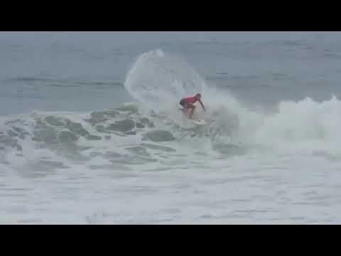 Leilani entrenando en El Salvador - Video por @pelifix_x