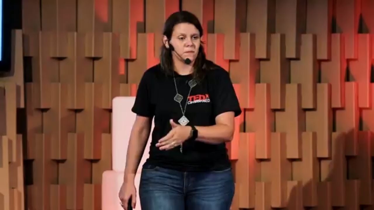 Educação para cidades inteligentes | Flávia Bernardini | TEDxCavaleirosED