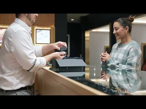 The Diamond Pro Visits a Blue Nile Showroom