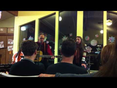 Tom & Liliana play "Killing The Blues"