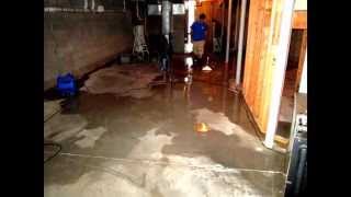 preview picture of video 'Flood Cleanup Services in Southampton PA - Call 215-970-2337'