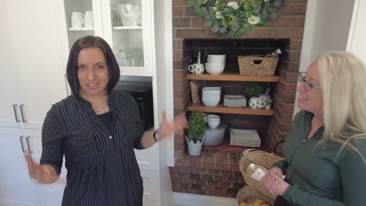 Welcome Home With Jacqui - Encircled Wreath