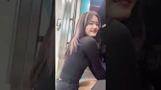 Download lagu Cute Chinese Girl Farts Very Loudly #shorts mp3