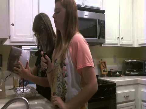 Sarah & Krista Make: Chocolate Brownies!