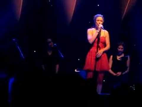 deeltje everything & more showcase natalia