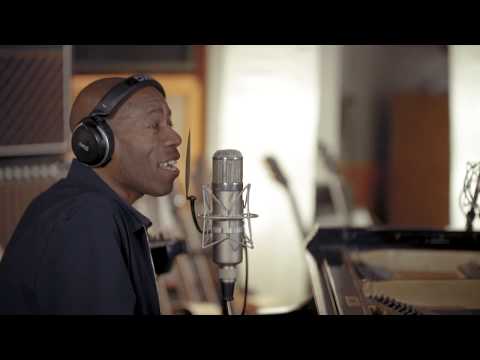 Roachford - Love Remedy (Dean St. Session)