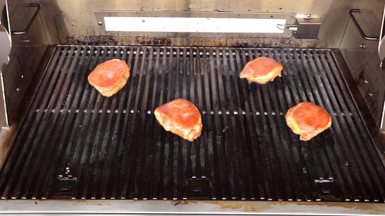 4-Burner Professional 44" Grill (Propane Gas) video thumbnail