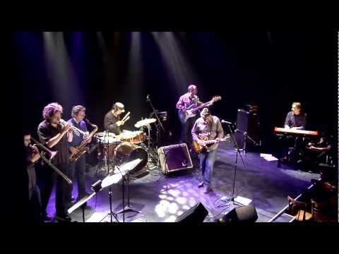 Mike Goudreau & Boppin Blues Band Live at The Vieux Clocher play ''Movin to the Groovin''