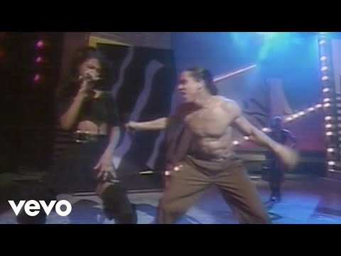 C+C Music Factory - Gonna Make You Sweat (Everybody Dance Now) (Live) ft. Freedom Williams