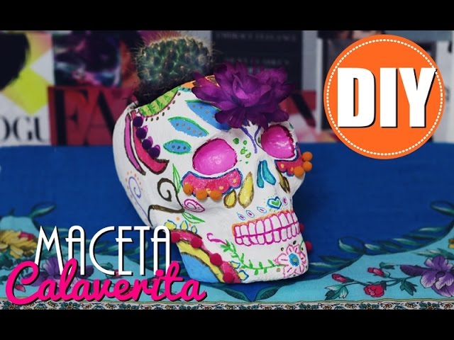 Vídeo relacionado con Maceta, maceta con forma de calavera, soporte para plantas, decoración de escena, decoración moderna de calavera de resina, cuenco de dulces de Halloween