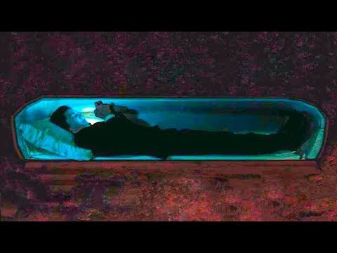 A Boy Woke Up Buried Alive and Became a Vampire!! │ Cirque du Freak: The Vampire's Assistant (2009)