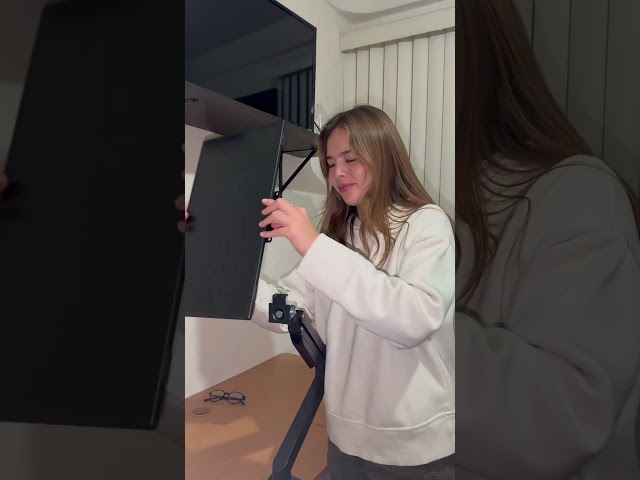 Vídeo relacionado con Figura de monitor, figura de pantalla de blanca y negra, figuras de computadora para monitor, para oficina, escritorio, hogar, interior, colegas, , familia